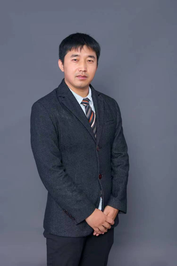安旭龙